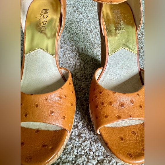 Michael Kors Women's Wedge Heel Orange Ostrich Ankle Strap Open Toe - Size 7.5 - Picture 4 of 10